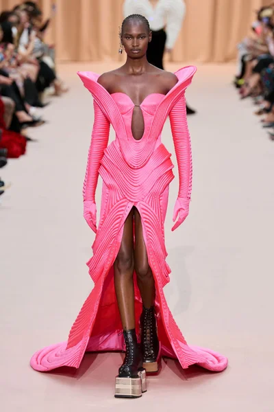 Look 43